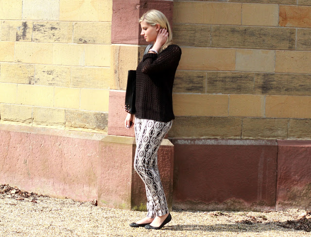 OUTFIT: PATTERNED PANTS