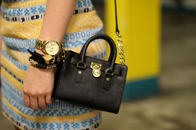 OUTFIT: YELLOW AND LIGHTBLUE SKIRT