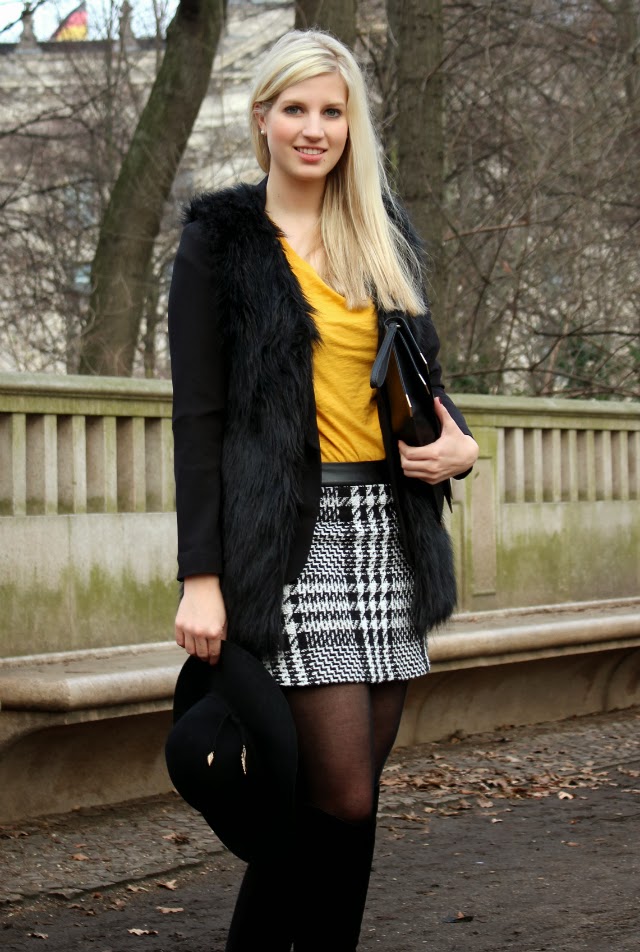 OUTFIT: Pop of Yellow