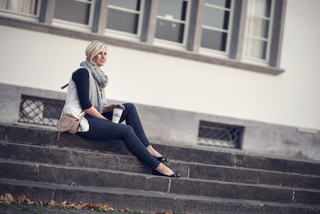 OUTFIT: White Vest